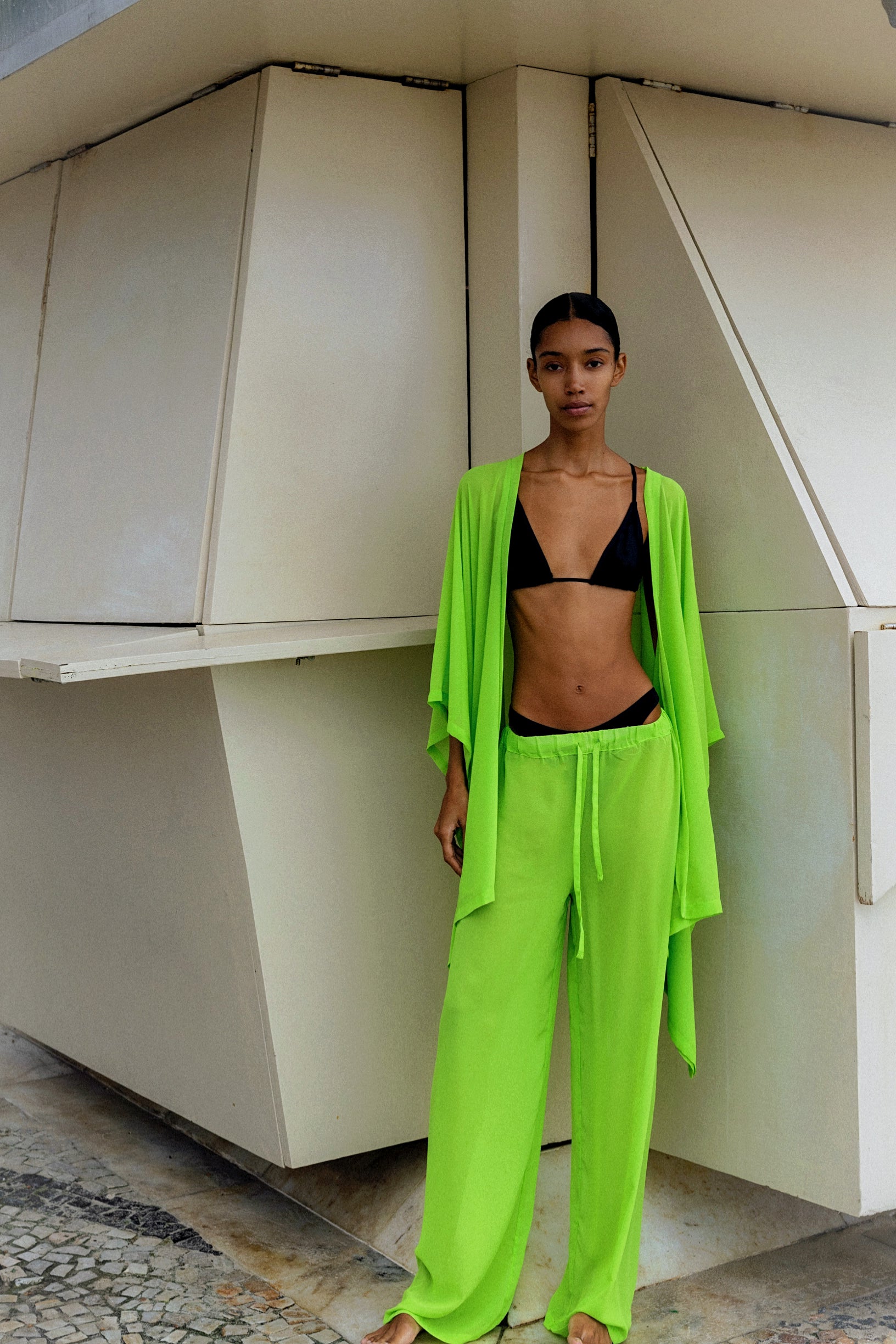 Luminoso Kimono Set